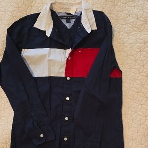 NWOT - Tommy Hilfiger Boy's Chest Flag Button Down Shirt M (12-14)